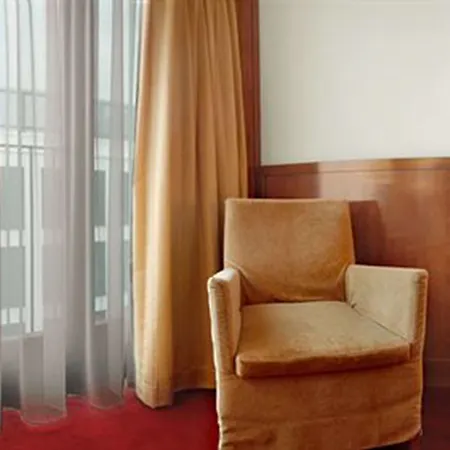Numa Checkpoint Charlie 4*