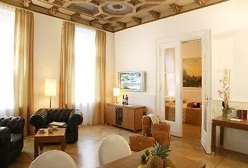 Numa Arc Apartahotel 4*