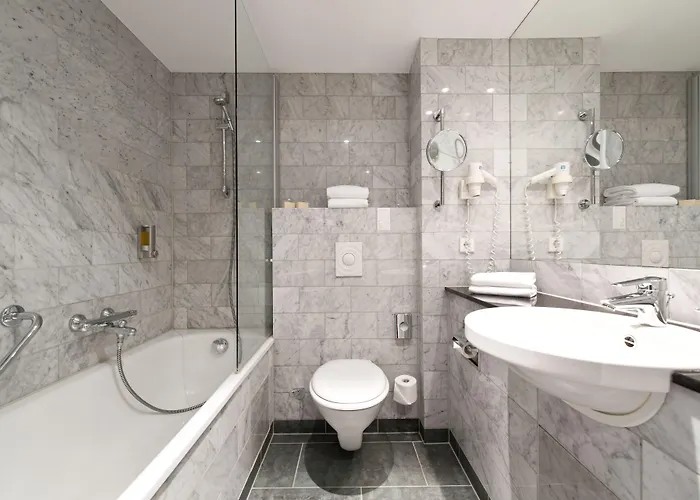 Numa Arc Apartahotel 4*