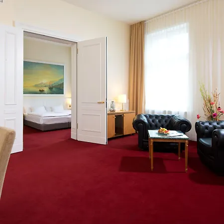 Numa Checkpoint Charlie 4* 베를린
